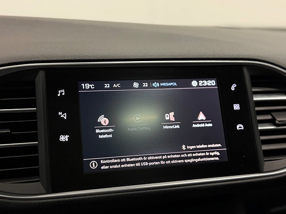 Peugeot 308 SW 16 of 25
