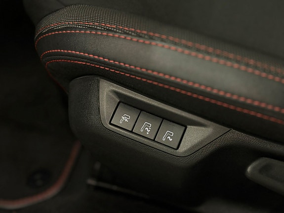 Peugeot 308 SW 18 of 25