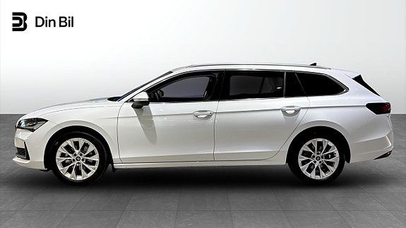 Skoda Superb 2 of 12