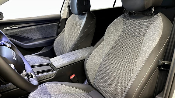 Skoda Superb 8 of 12
