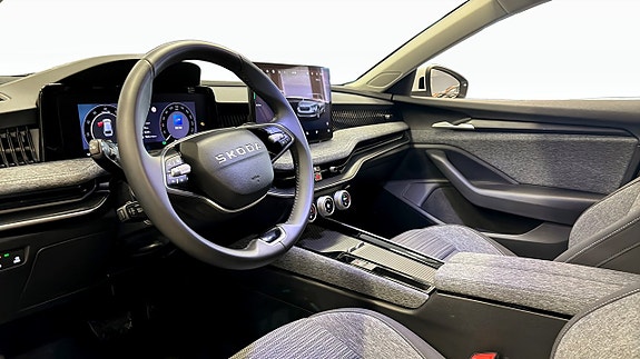 Skoda Superb 7 of 12