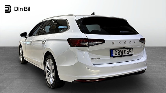 Skoda Superb 3 of 12