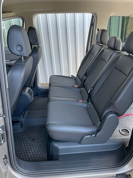 Volkswagen Caddy Maxi 4 of 8