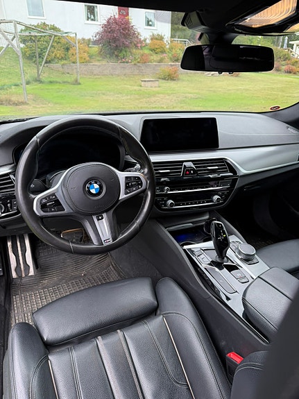 BMW 520d 5 of 8