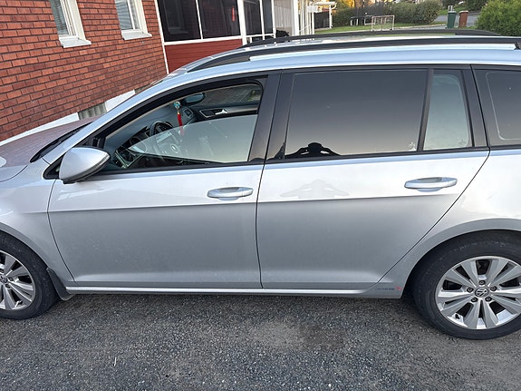 Volkswagen Golf VII 3 of 3