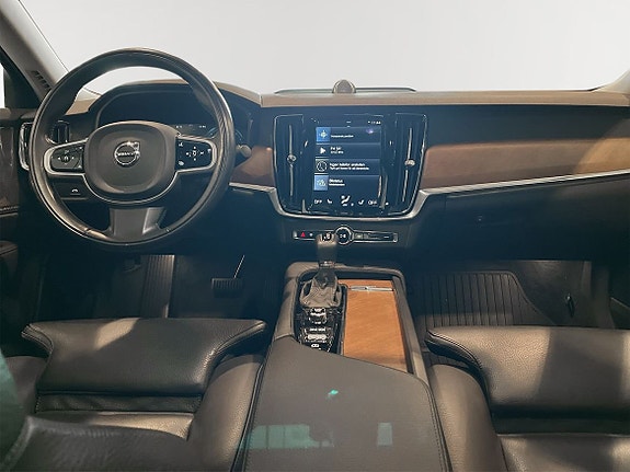 Volvo S90 10 of 10