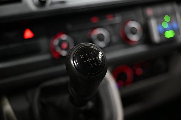 Volkswagen Transporter 26 of 30