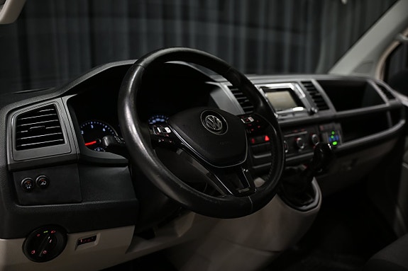 Volkswagen Transporter 19 of 30