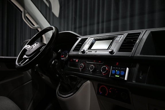 Volkswagen Transporter 30 of 30