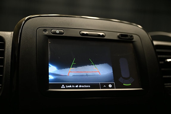 Opel Vivaro 17 of 23