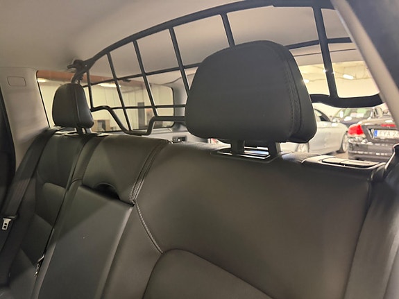 Volvo XC70 24 of 24