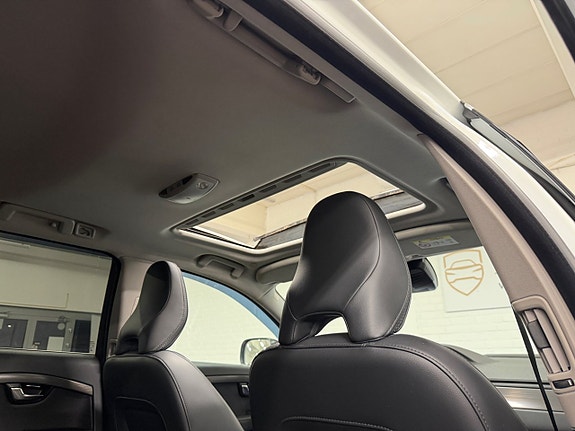 Volvo XC70 22 of 24