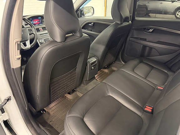Volvo XC70 8 of 24