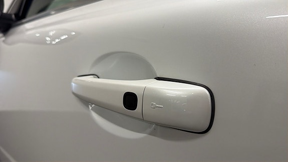 Volvo XC70 15 of 24