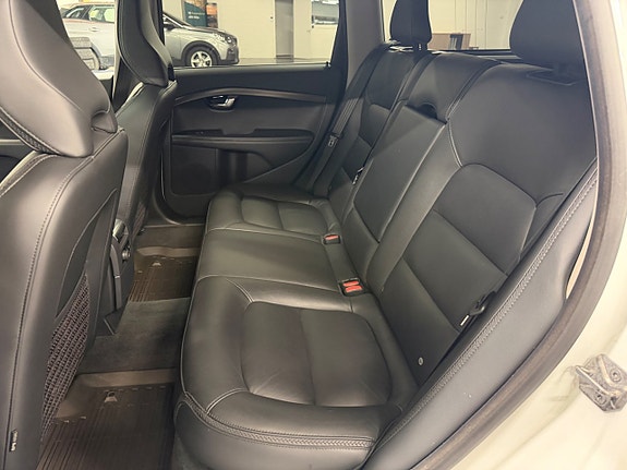 Volvo XC70 9 of 24