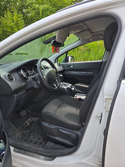 Peugeot 5008 4 of 4