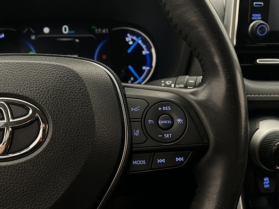 Toyota RAV4 19 of 28