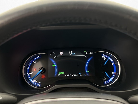 Toyota RAV4 17 of 28