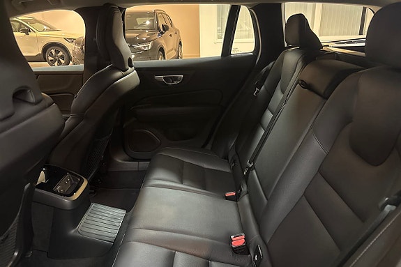 Volvo V60 12 of 13
