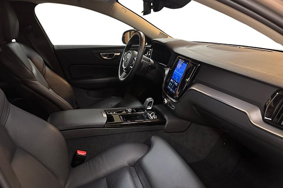 Volvo V60 10 of 13