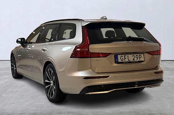 Volvo V60 4 of 13