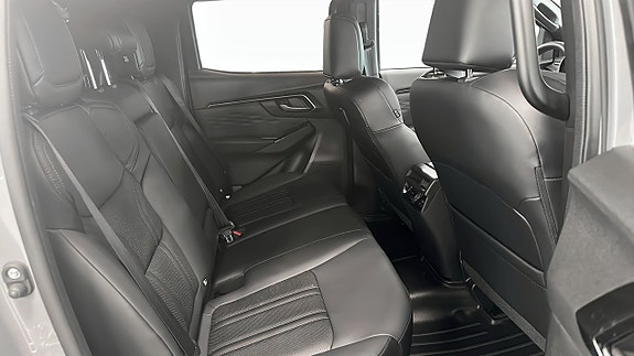 Isuzu D-max 5 of 12