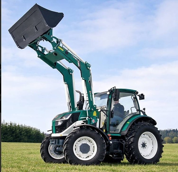 Traktor Lovol 110 hk 4wd med frontlastare - KAMPANJ 3 of 3