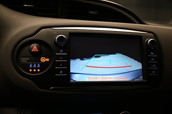 Toyota Yaris 17 of 30