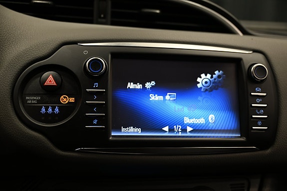 Toyota Yaris 20 of 30