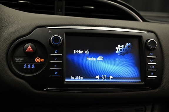 Toyota Yaris 19 of 30