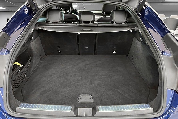 Mercedes-Benz GLC300 de 14 of 19