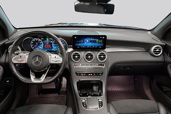 Mercedes-Benz GLC300 de 7 of 19