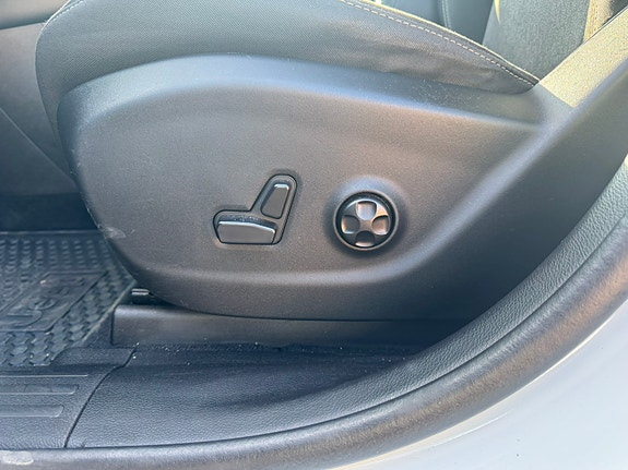 Jeep Cherokee 8 of 17