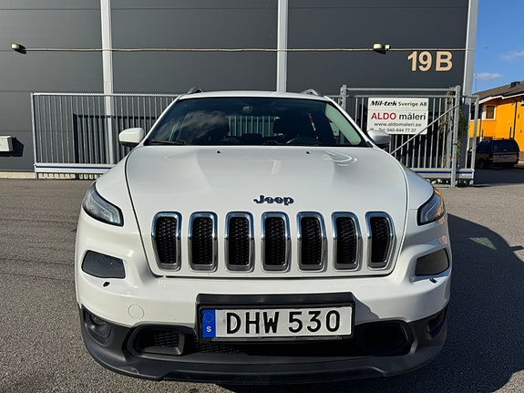 Jeep Cherokee 6 of 17