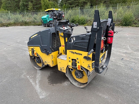 Vält Bomag BW80 AD-5 3 of 5
