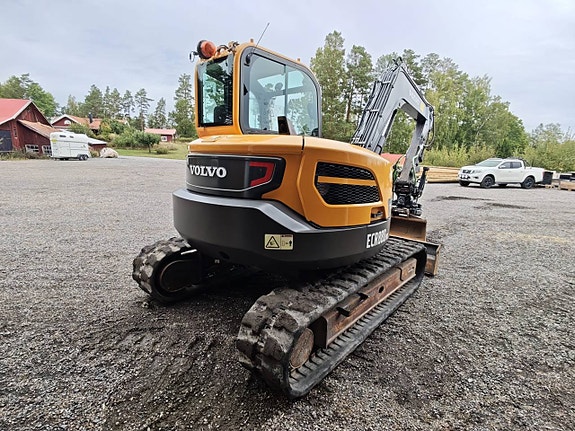 Volvo ECR88D PRO – 2021 – 2 800h – Steelwrist – S45 – Grip 2 of 7