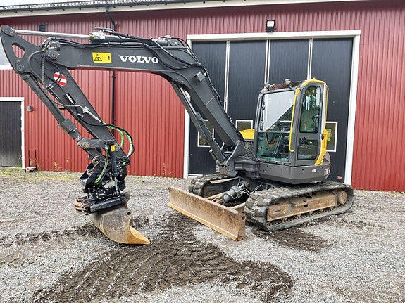 Volvo ECR88D PRO – 2021 – 2 800h – Steelwrist – S45 – Grip 3 of 7