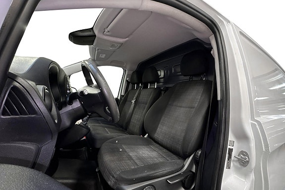 Mercedes-Benz Vito 109 10 of 14