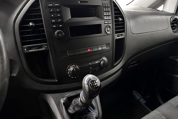 Mercedes-Benz Vito 109 11 of 14