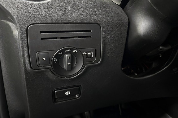Mercedes-Benz Vito 109 13 of 14