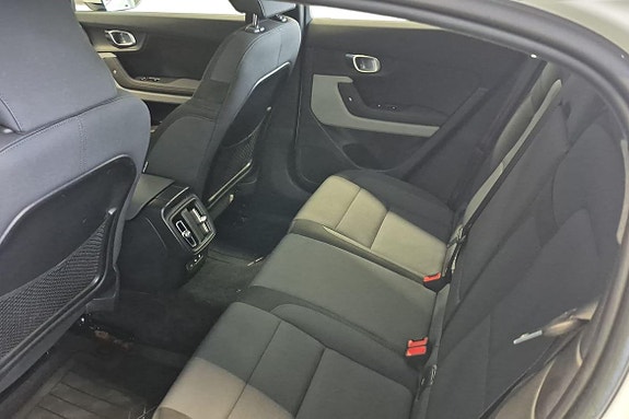Polestar 2 18 of 22