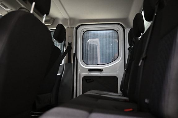 Ford Transit 17 of 29