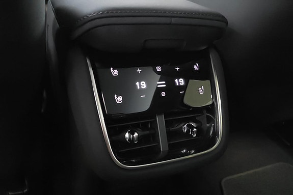 Volvo ES90 21 of 25