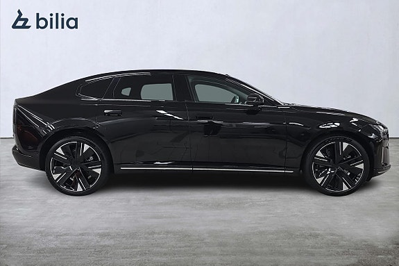 Volvo ES90 18 of 25