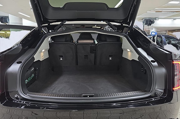 Volvo ES90 12 of 25