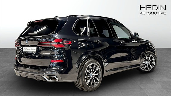 BMW X5 M 2 of 11
