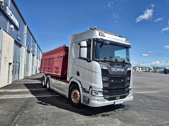 Scania R580 B6x4NB 2 of 13