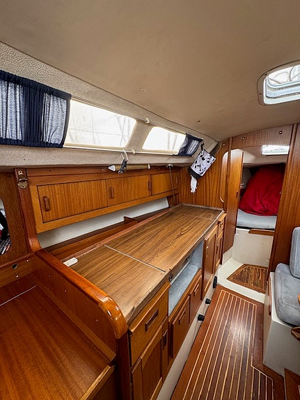 Maxi Fenix Dinette med nyare motor 3 of 11