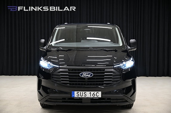 Ford Transit Custom 11 of 30