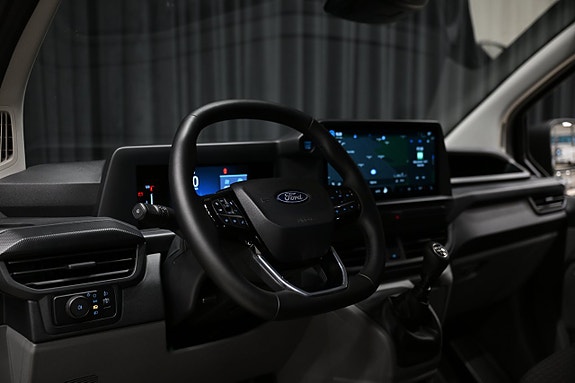 Ford Transit Custom 15 of 30